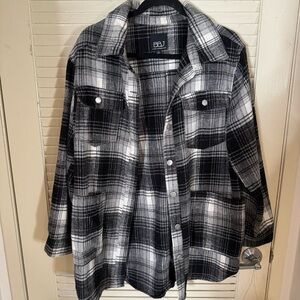 Plaid Teddy Jacket in Black and White
